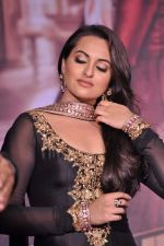 Sonakshi Sinha at the First look & trailer launch of Once Upon A Time In Mumbaai Again in Filmcity, Mumbai on 29th May 2013 (11).JPG